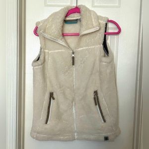 Free Country | Faux Fur Zip Vest